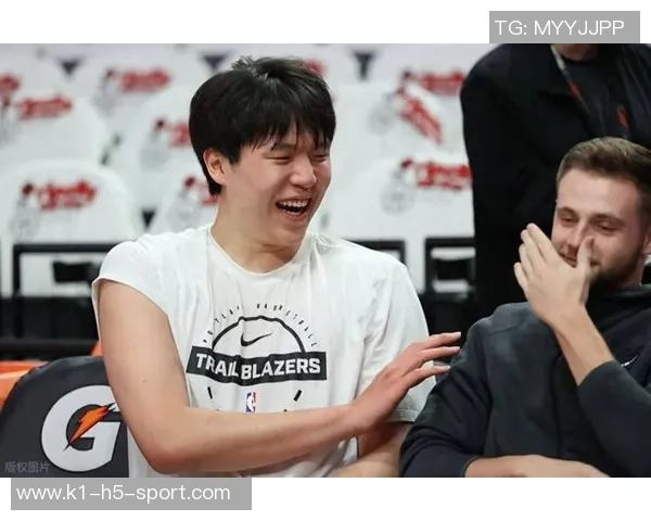 菜鸟杨瀚森表现亮眼乐福高效得分科比桑德斯助攻全能展现